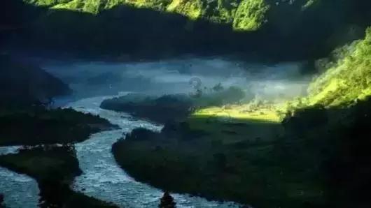 在恋爱中女生应该占据主动地位吗？？游戏画面